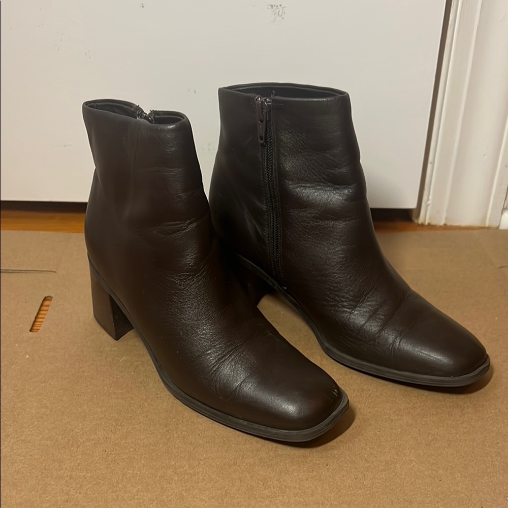 Jennifer Moore Black Ankle Booties Smooth Leather